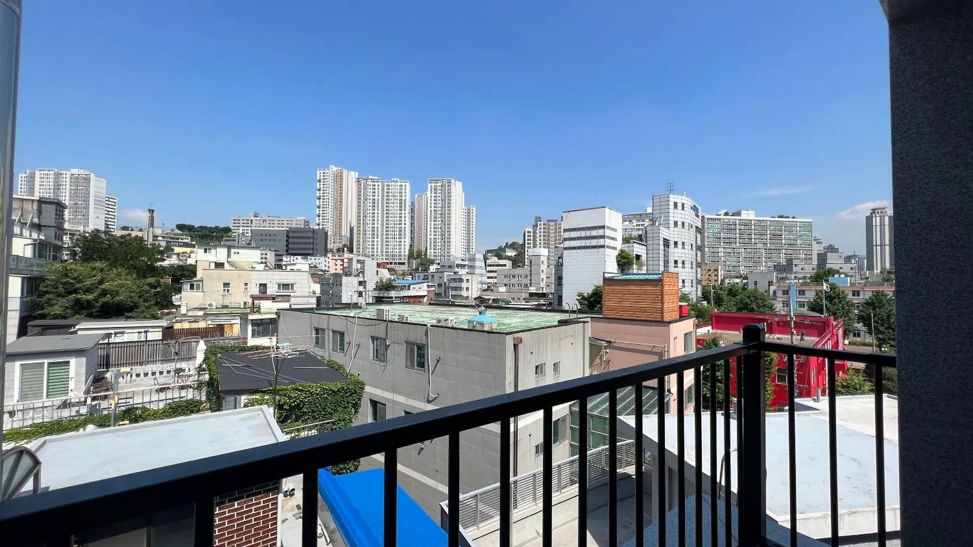 Seoul B 아파트
